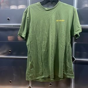 Columbia T shirt